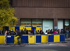 Le gouvernement résiduel dépense davantage pour l’accueil des demandeurs d’asile et réduit le budget affecté à la politique de retour