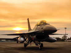 F16