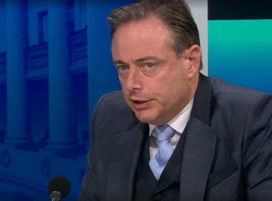 (c) canvas / De Afspraak Bart De Wever
