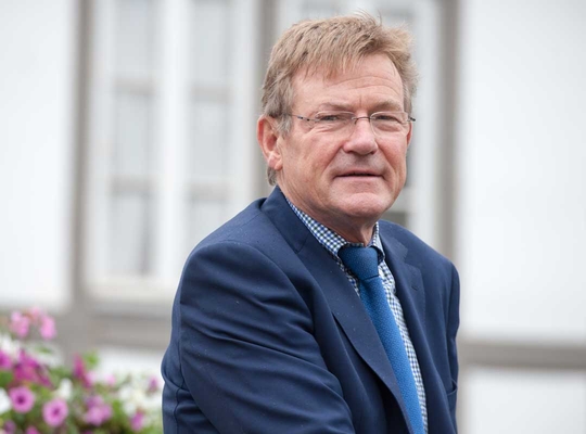 (c) Anne Deknock Johan Van Overtveldt