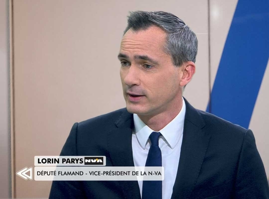 Lorin Parys sur le plateau de RTL