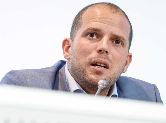 Theo Francken : « Des règles plus strictes pour les demandeurs d’asile » Theo Francken : « Des règles plus strictes pour les demandeurs d’asile »